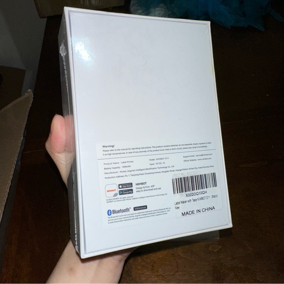 Label Maker Machine D11 Label Printer Tape Included Portable Wireless Connection - Picture 4 of 13